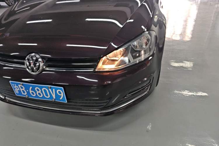 Used Volkswagen Golf 2016 1.6L Automatic Comfort Model Left Front Headlight