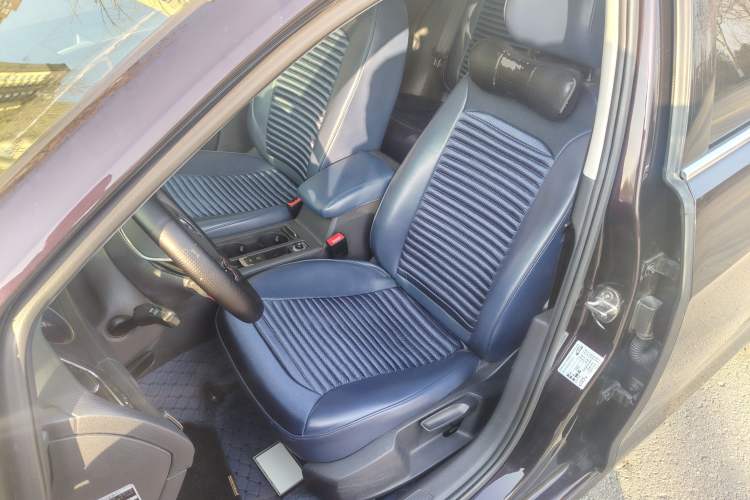 Used Volkswagen Golf 2016 230TSI Automatic Comfort Version Left Front Seat