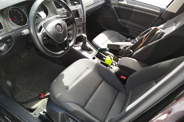 Used Volkswagen Golf 2016 1.6L Automatic Comfort Model Left Front Seat