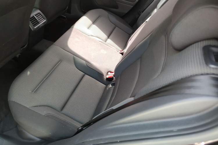Used Volkswagen Golf 2016 1.6L Automatic Comfort Model Left Rear Seat
