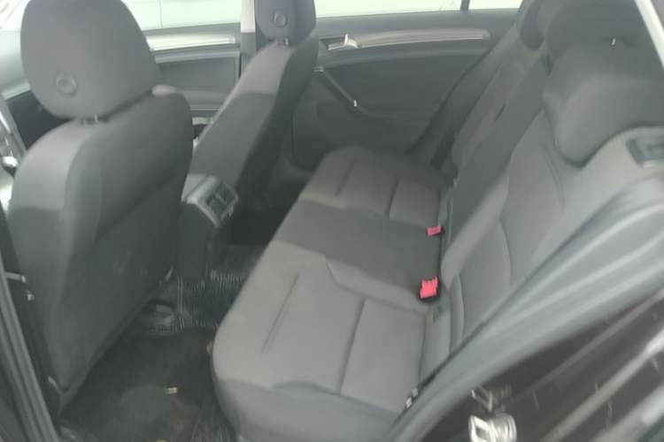 Used Volkswagen Golf 2016 230TSI Automatic Comfort Version Left Rear Seat