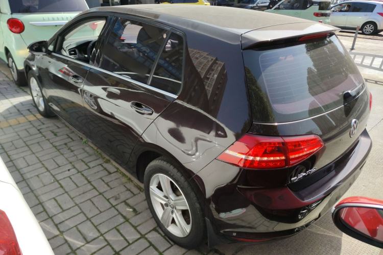 Used Volkswagen Golf 2016 1.6L Automatic Comfort Model Rear Left 45 Deg