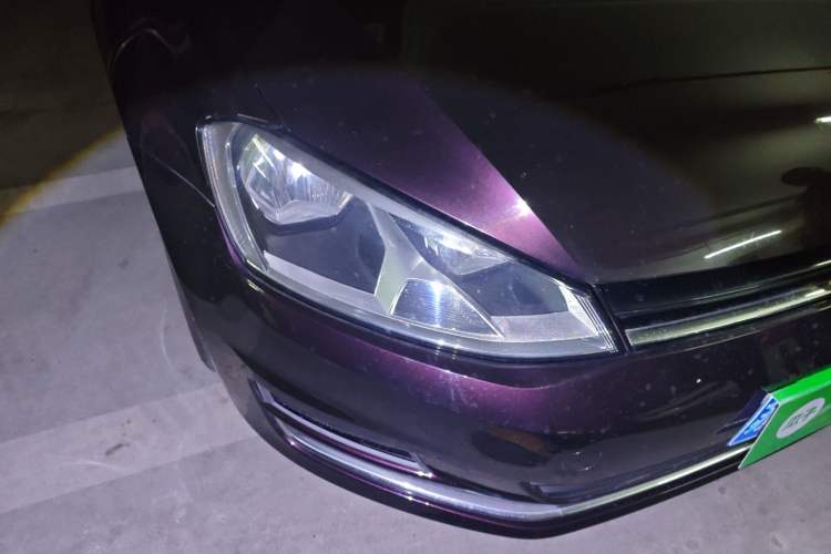 Used Volkswagen Golf 2016 230TSI Automatic Comfort Version Right Front Headlight