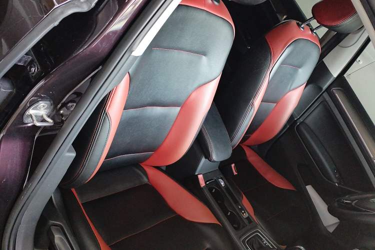 Used Volkswagen Golf 2016 1.6L Automatic Comfort Model Right Front Seat