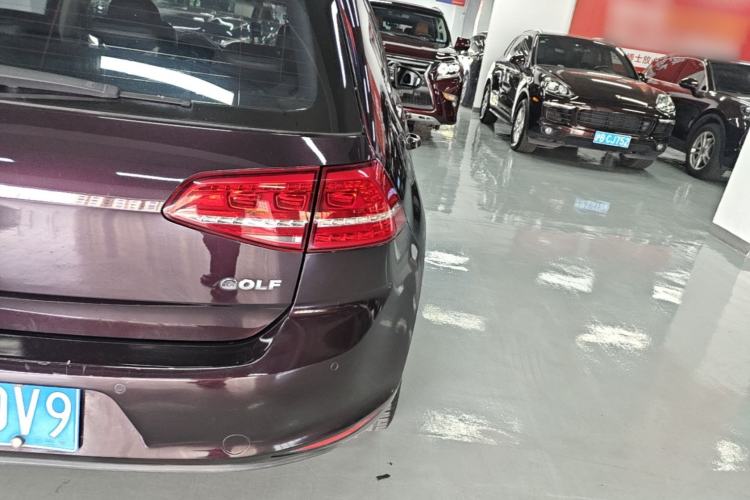 Used Volkswagen Golf 2016 1.6L Automatic Comfort Model Right Rear Taillight