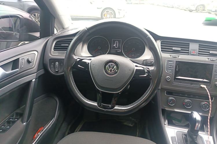 Used Volkswagen Golf 2016 230TSI Automatic Comfort Version Steering Wheel