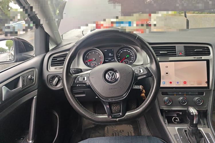 Used Volkswagen Golf 2016 230TSI Automatic Comfort Version Steering Wheel