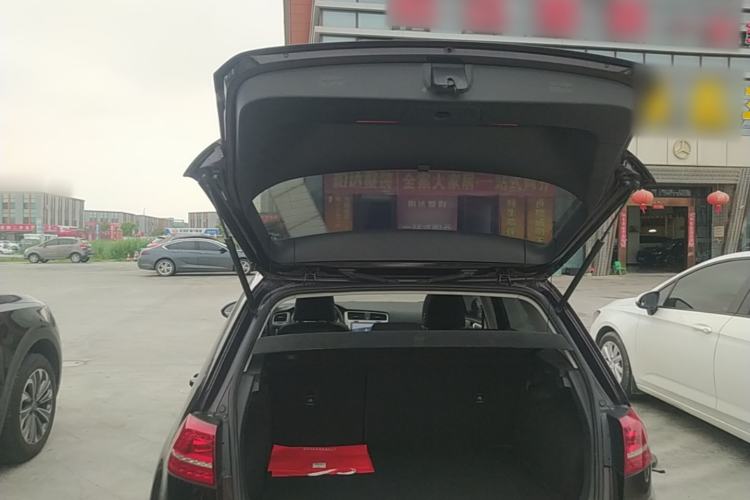 Used Volkswagen Golf 2016 230TSI Automatic Comfort Version Trunk
