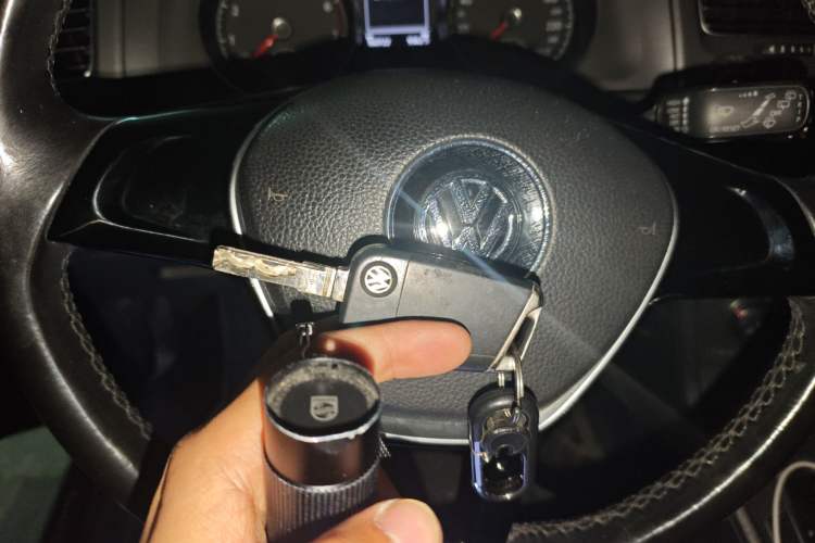 Used Volkswagen Golf 2016 230TSI Automatic Comfort Version Vehicle Key