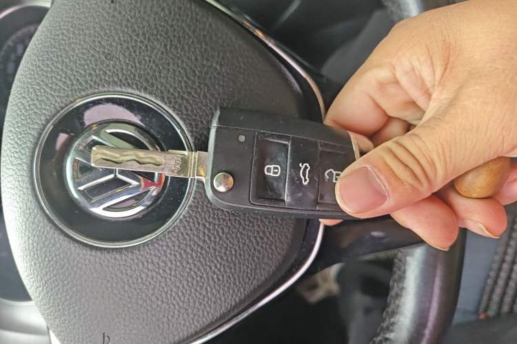 Used Volkswagen Golf 2016 230TSI Automatic Comfort Version Vehicle Key