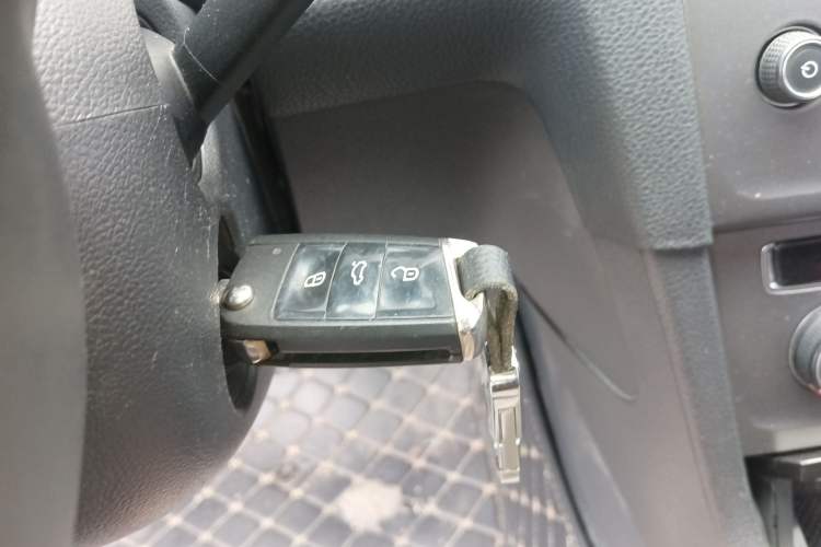 Used Volkswagen Golf 2016 230TSI Automatic Comfort Version Vehicle Key
