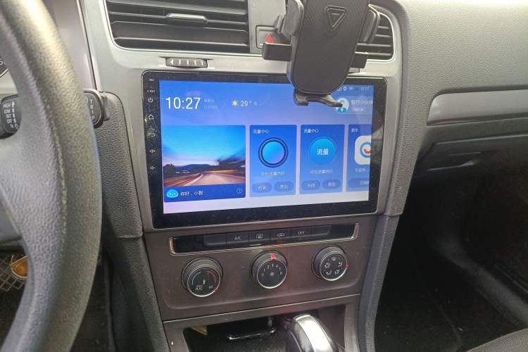 Used Volkswagen Golf 2016 1.6L Automatic Fashion Model Audio And AC Panel
