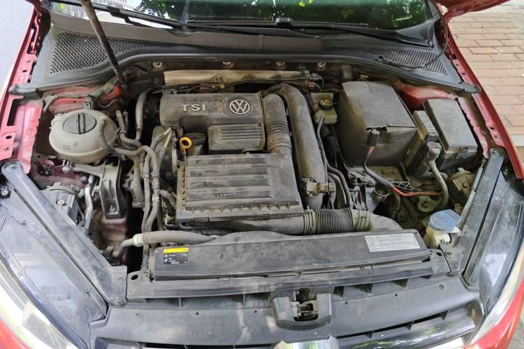 Used Volkswagen Golf 2016 230TSI Automatic Luxury Version Engine Bay