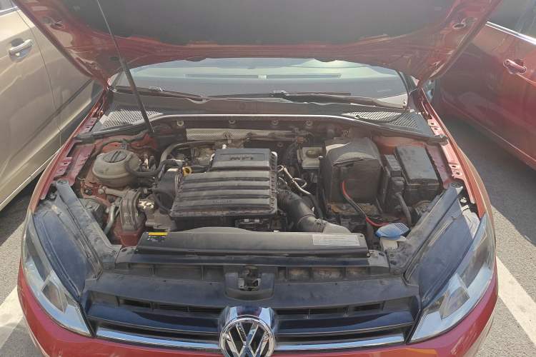Used Volkswagen Golf 2016 1.6L Automatic Comfort Model Engine Bay
