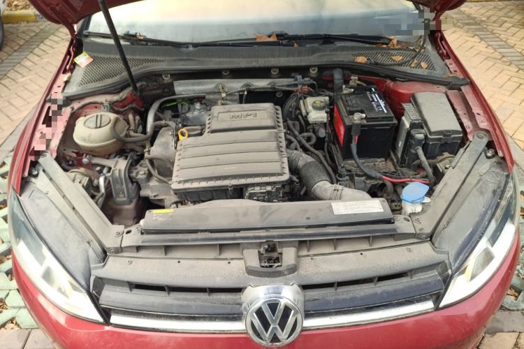 Used Volkswagen Golf 2016 1.6L Automatic Fashion Model Engine Bay