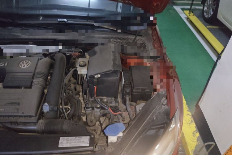 Used Volkswagen Golf 2016 230TSI Automatic Luxury Version Engine Bay Left