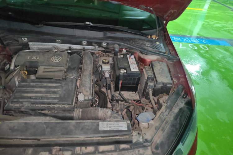 Used Volkswagen Golf 2016 230TSI Automatic Comfort Version Engine Bay Left