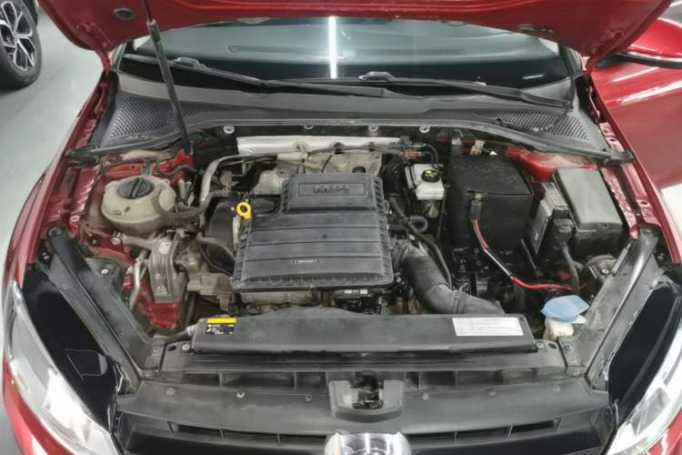 Used Volkswagen Golf 2016 1.6L Automatic Comfort Model Engine Bay