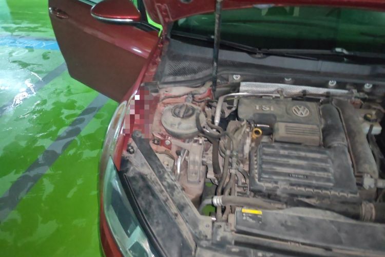 Used Volkswagen Golf 2016 230TSI Automatic Comfort Version Engine Bay Right