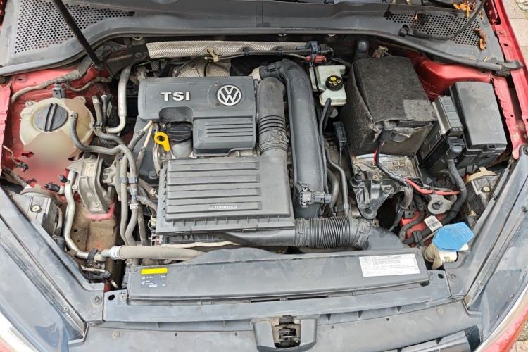 Used Volkswagen Golf 2016 230TSI Automatic Luxury Version Engine Bay