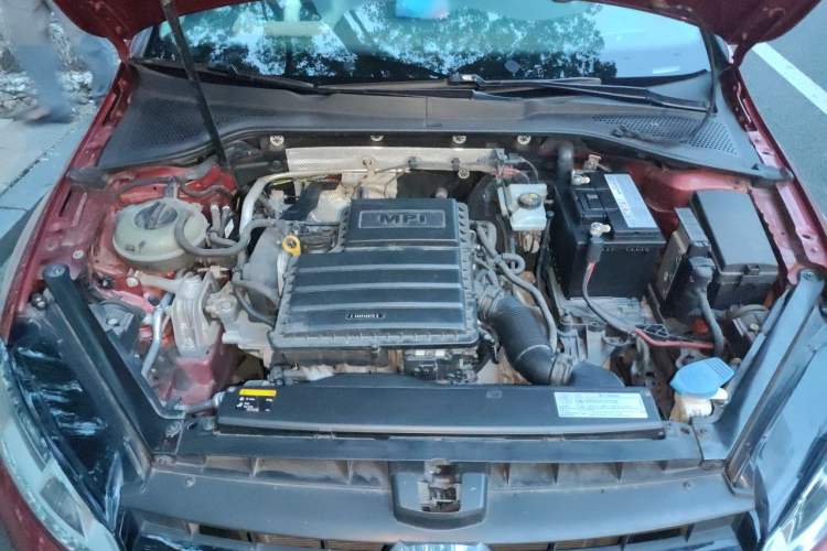 Used Volkswagen Golf 2016 1.6L Automatic Comfort Model Engine Bay