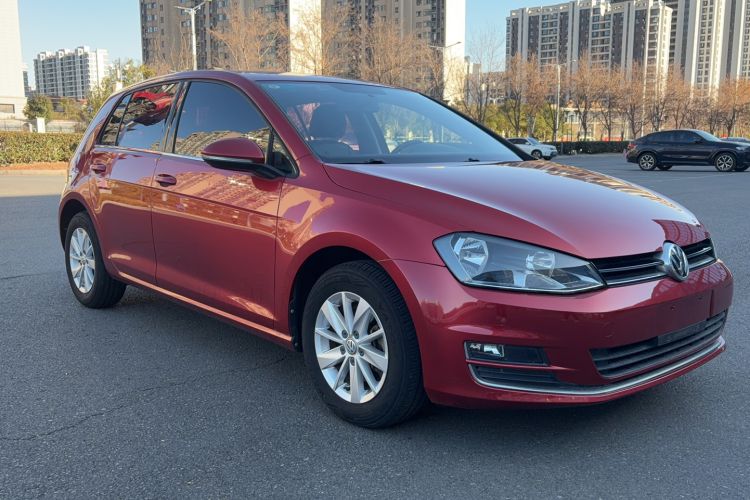Used Volkswagen Golf 2016 1.6L Automatic Fashion Model Exterior 2