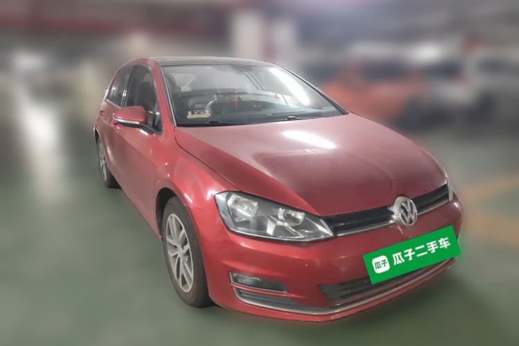 Used Volkswagen Golf 2016 230TSI Automatic Luxury Version Front Right 45 Deg