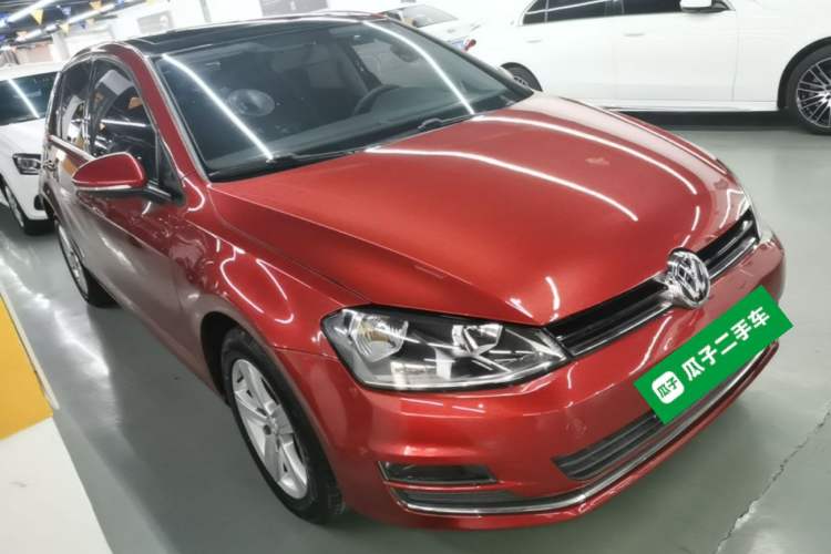Used Volkswagen Golf 2016 1.6L Automatic Comfort Model Front Right 45 Deg