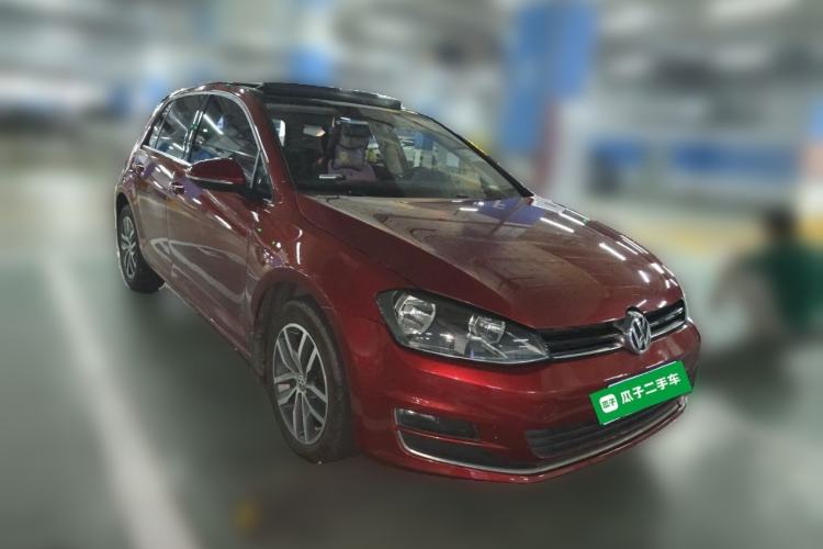 Used Volkswagen Golf 2016 230TSI Automatic Luxury Version Front Right 45 Deg