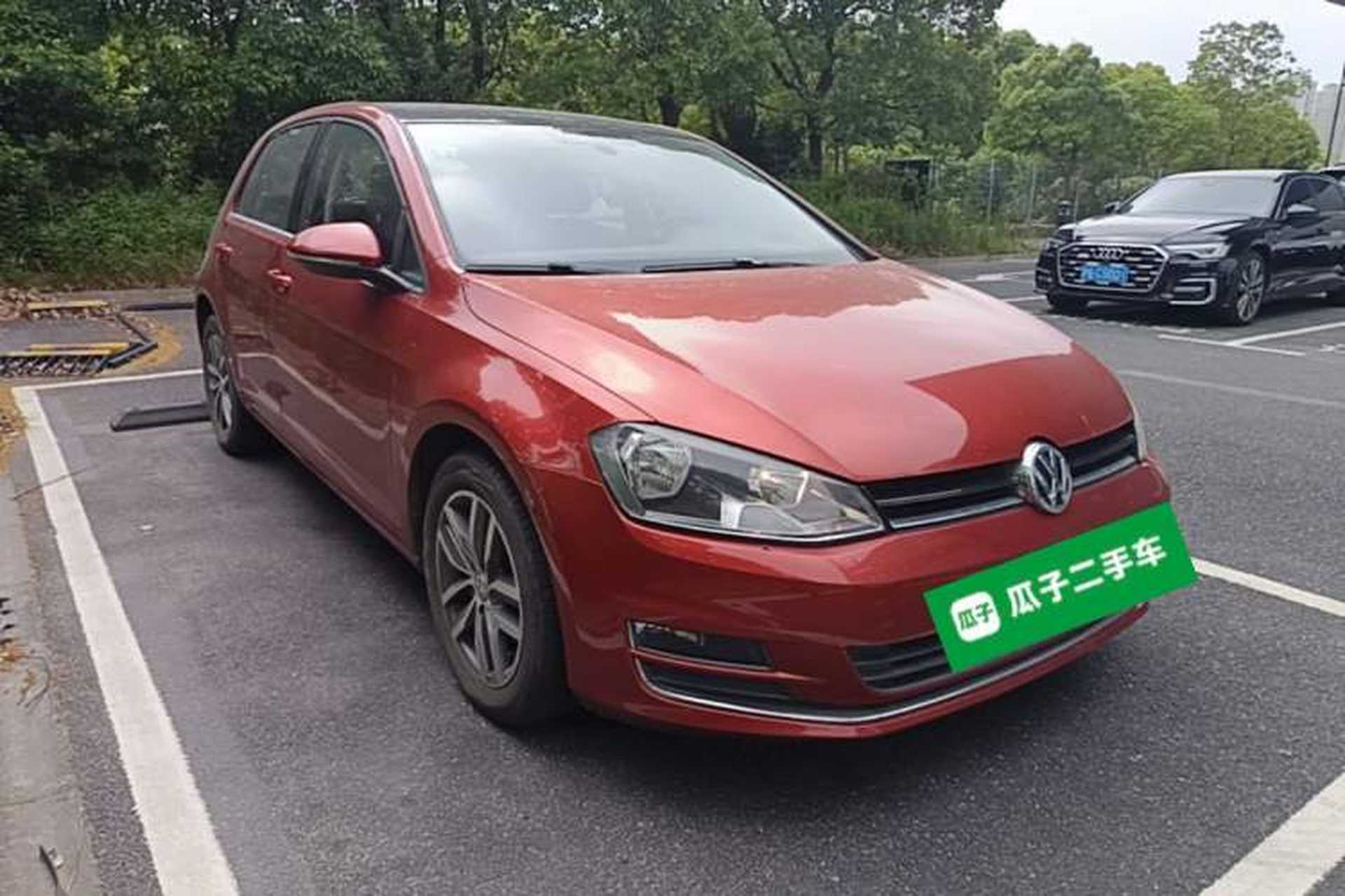Used Volkswagen Golf 2016 230TSI Automatic Luxury Version Front Right 45 Deg