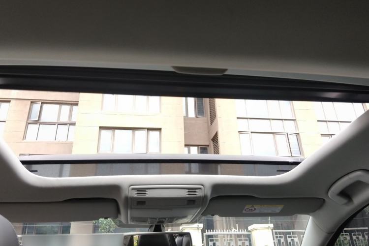 Used Volkswagen Golf 2016 230TSI Automatic Luxury Version Headliner