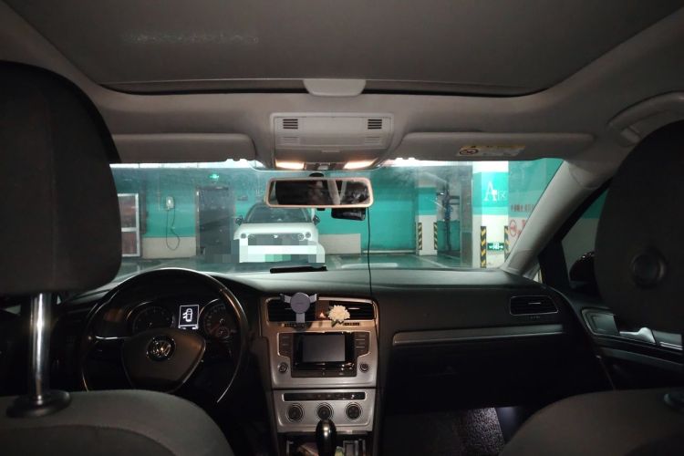 Used Volkswagen Golf 2016 1.6L Automatic Comfort Model Headliner