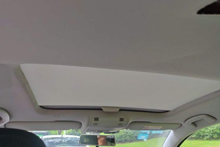 Used Volkswagen Golf 2016 1.6L Automatic Comfort Model Headliner