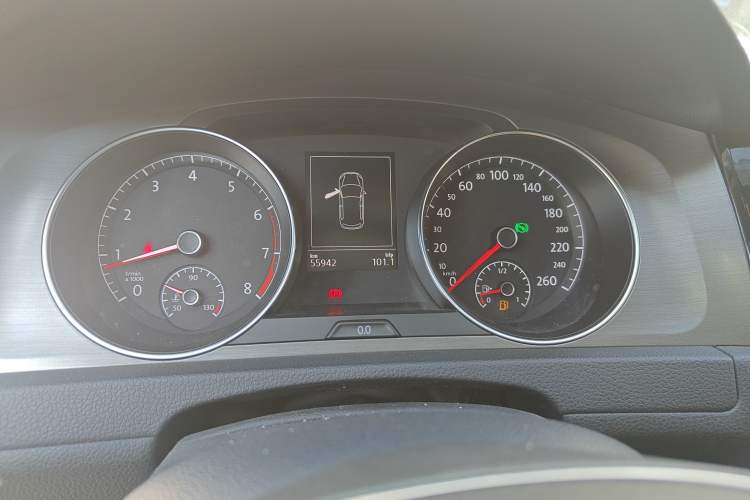 Used Volkswagen Golf 2016 1.6L Automatic Comfort Model Instrument Cluster
