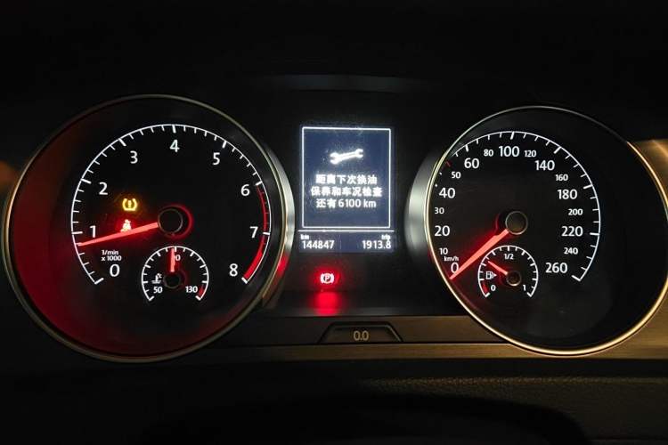 Used Volkswagen Golf 2016 230TSI Automatic Luxury Version Instrument Cluster