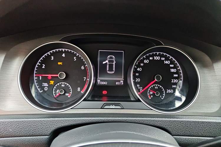 Used Volkswagen Golf 2016 230TSI Automatic Luxury Version Instrument Cluster