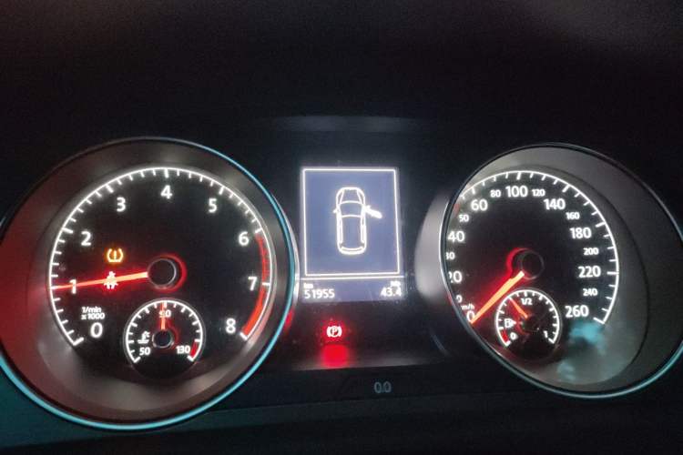 Used Volkswagen Golf 2016 1.6L Automatic Comfort Model Instrument Cluster