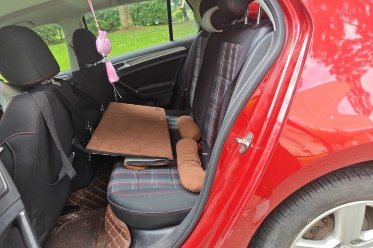 Used Volkswagen Golf 2016 1.6L Automatic Comfort Model Left Rear Seat