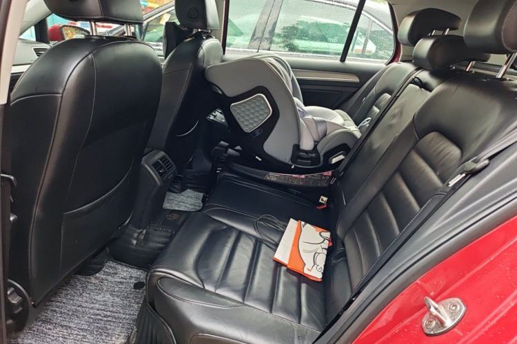 Used Volkswagen Golf 2016 230TSI Automatic Luxury Version Left Rear Seat