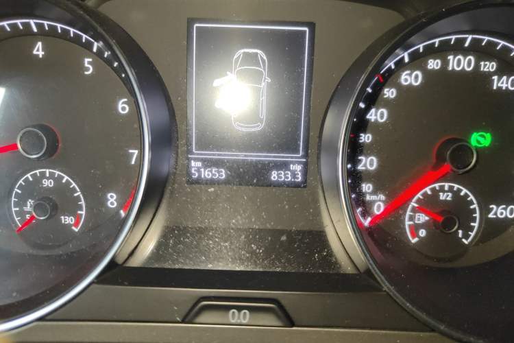 Used Volkswagen Golf 2016 230TSI Automatic Luxury Version Odometer Close Up