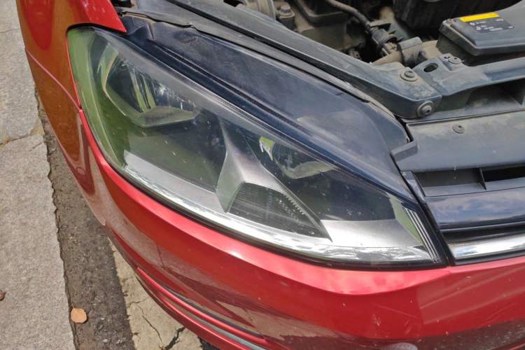 Used Volkswagen Golf 2016 1.6L Automatic Comfort Model Right Front Headlight