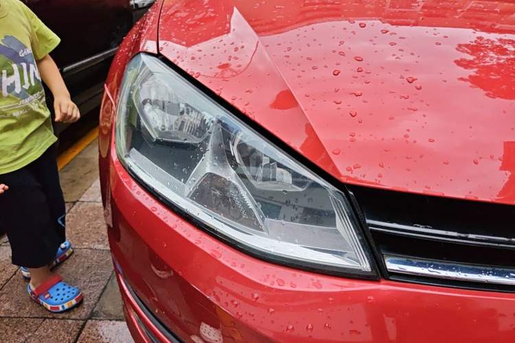 Used Volkswagen Golf 2016 230TSI Automatic Luxury Version Right Front Headlight