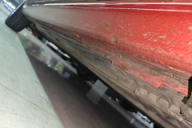 Used Volkswagen Golf 2016 230TSI Automatic Comfort Version Right Side Sill