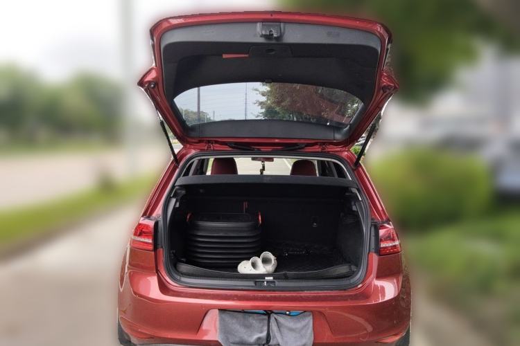 Used Volkswagen Golf 2016 230TSI Automatic Comfort Version Trunk