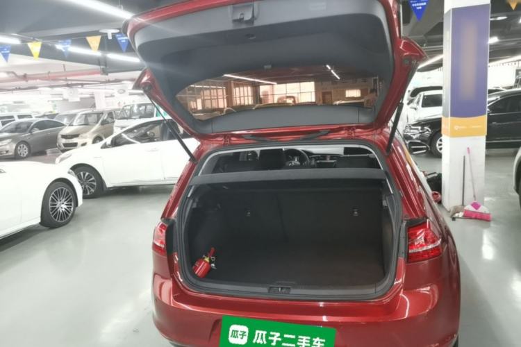 Used Volkswagen Golf 2016 1.6L Automatic Comfort Model Trunk