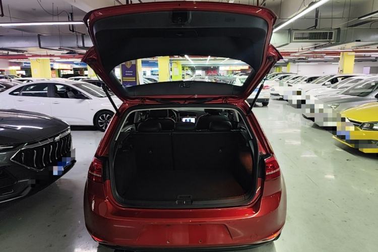 Used Volkswagen Golf 2016 230TSI Automatic Comfort Version Trunk