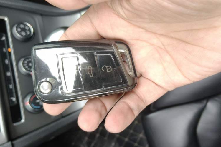 Used Volkswagen Golf 2016 230TSI Automatic Luxury Version Vehicle Key