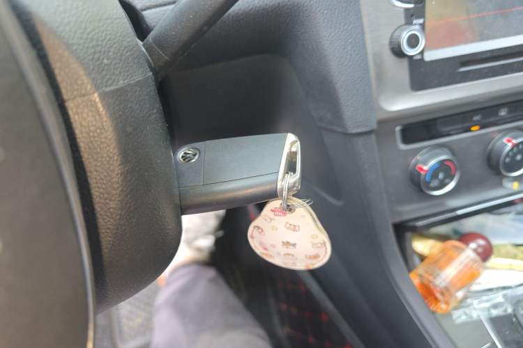 Used Volkswagen Golf 2016 230TSI Automatic Comfort Version Vehicle Key
