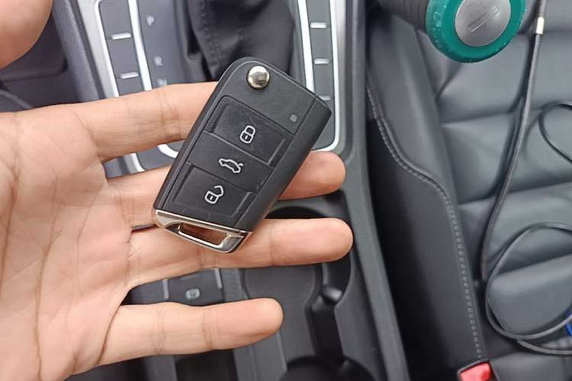 Used Volkswagen Golf 2016 230TSI Automatic Luxury Version Vehicle Key