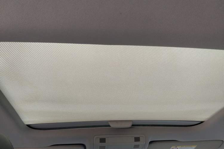 Used Volkswagen Golf 2016 230TSI Automatic Luxury Version Headliner